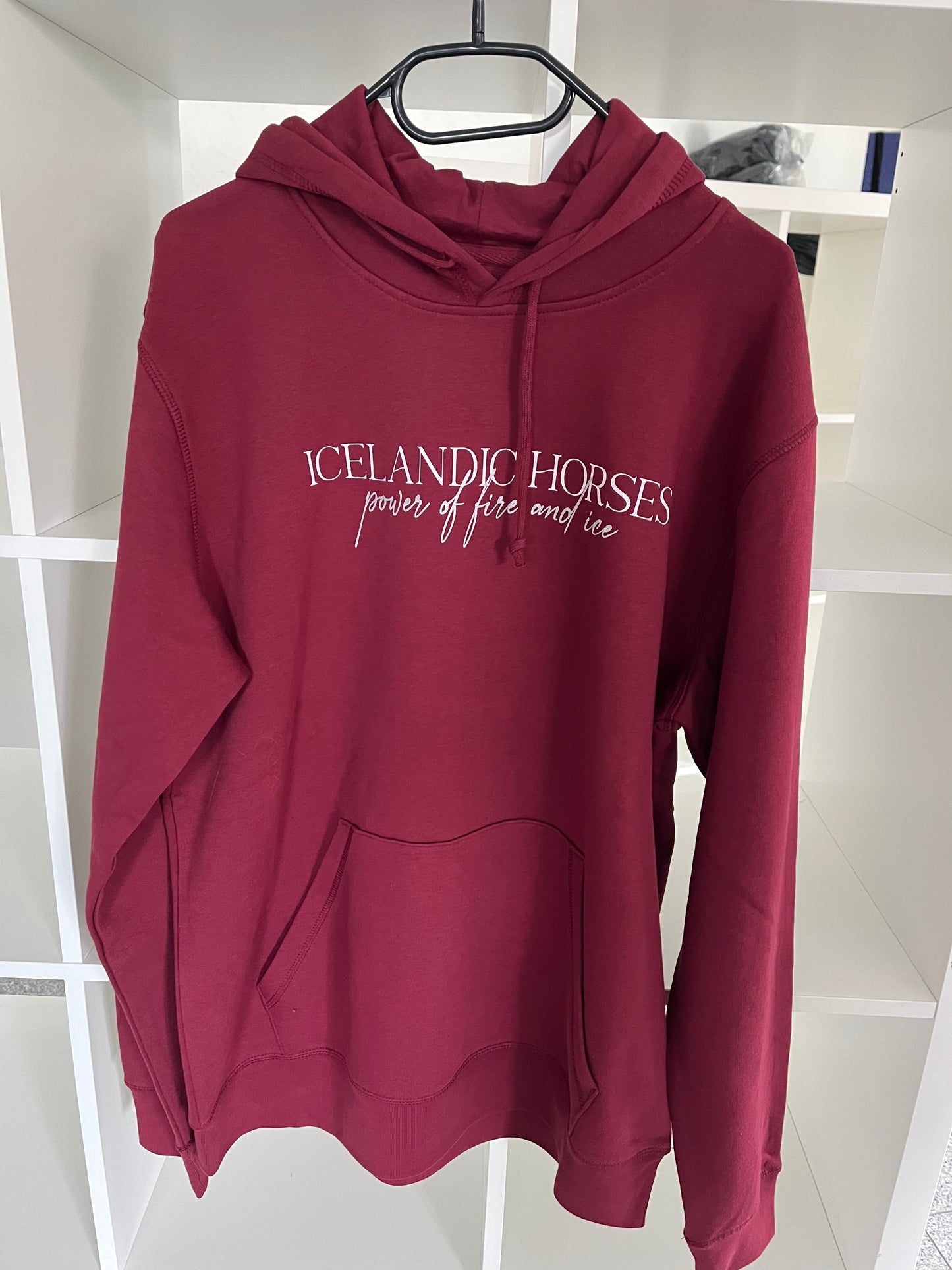 Einzelstücke Damen-Hoodie Icelandic Horses Bordeaux