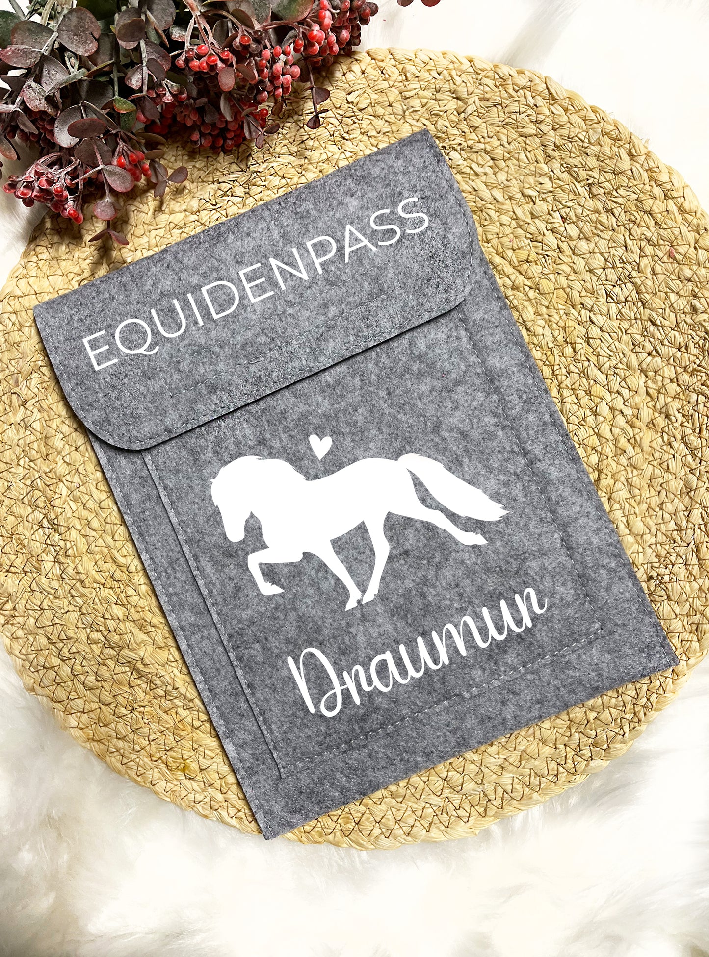 Equidenpasshülle "Flóki" l personalisiert
