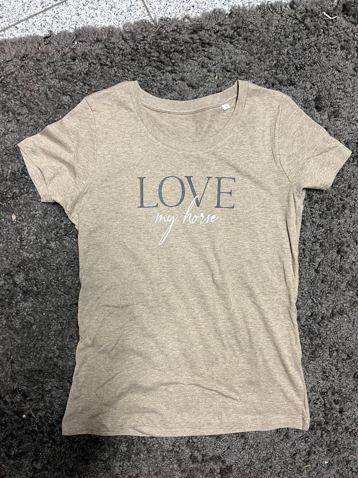 Damen-Shirt "Love my horse" sand