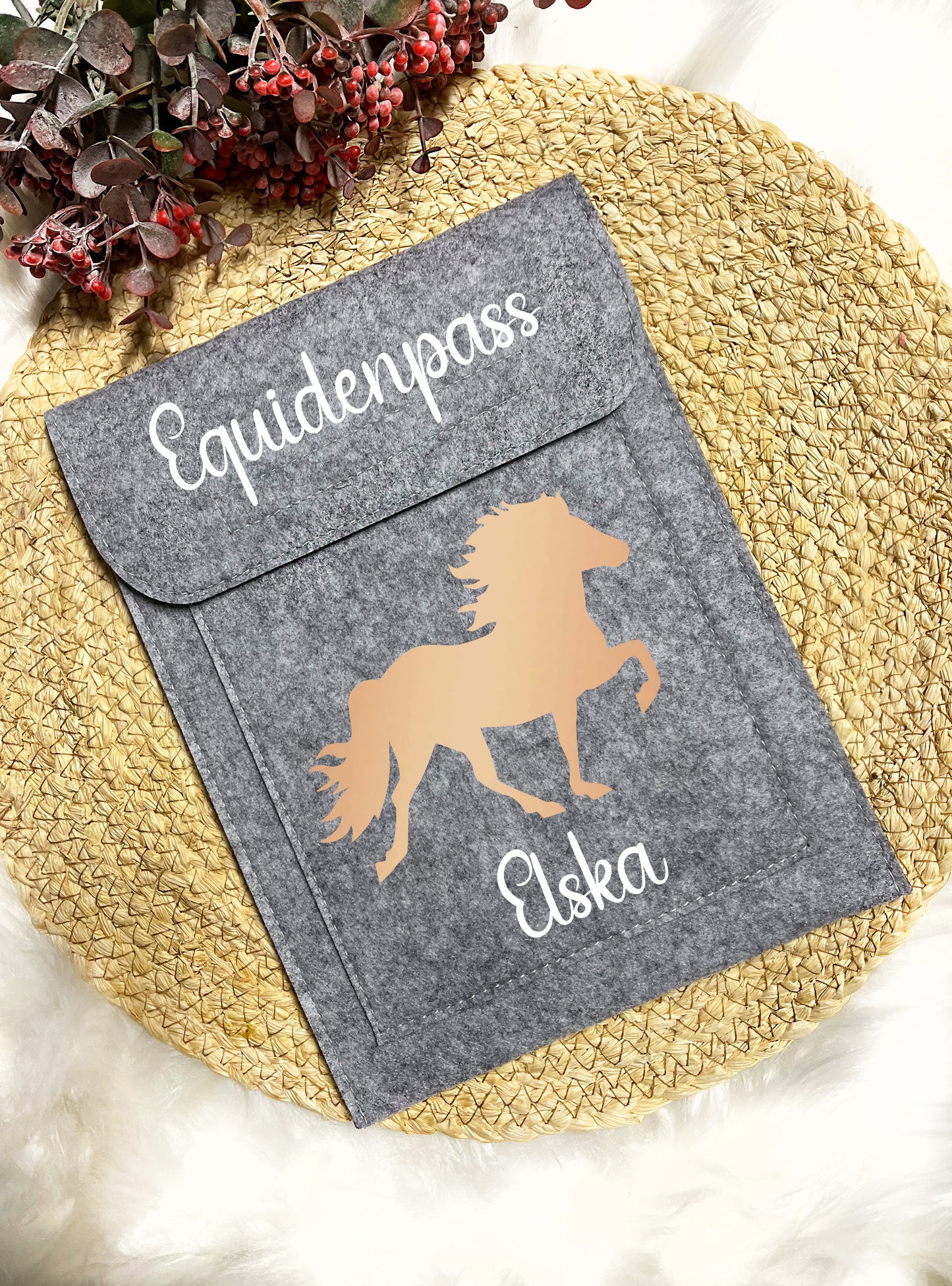 Equidenpasshülle "Hildur" l personalisiert